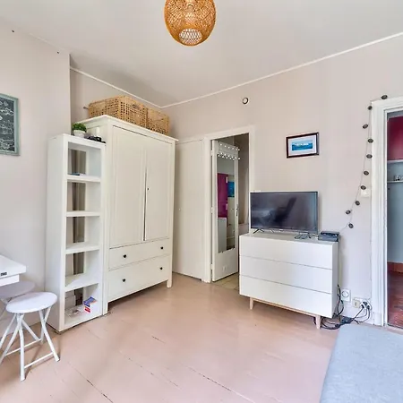 Appartement Charming T1 For 2 People Near Parc Monceau